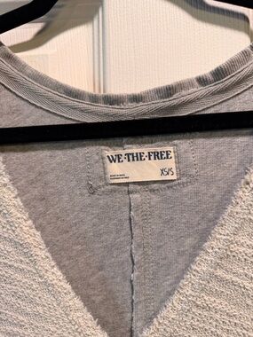 We The Free Light Gray V-Neck Pullover